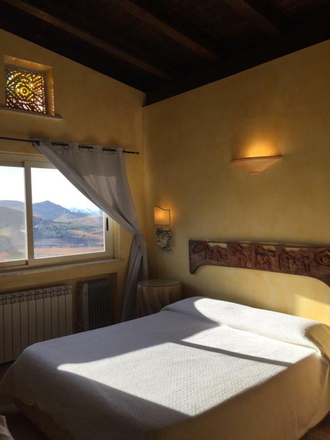 Ciuci'S Manor Villa Aragona Bagian luar foto